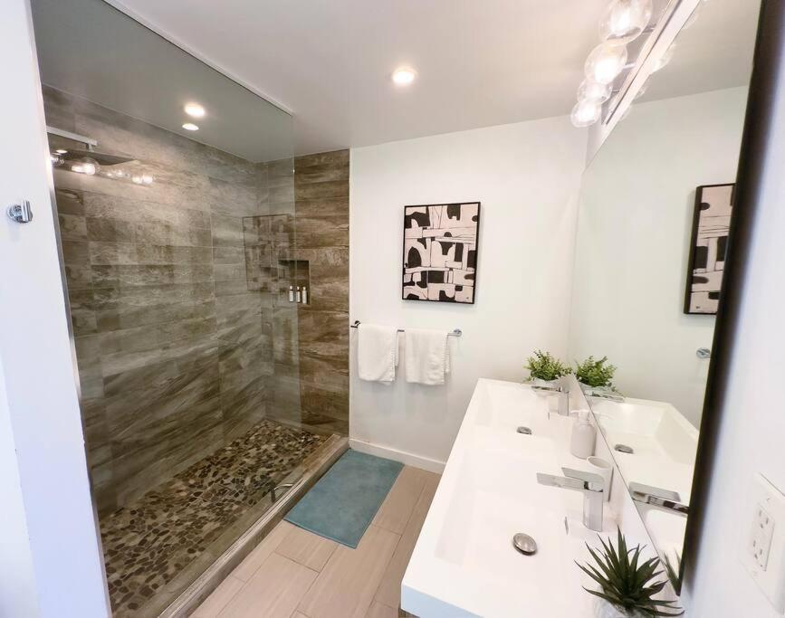 Paradise In Palm Springs, Heated Pool & Hot Tub * Palm Springs